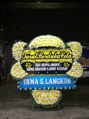 Papan Bunga Duka di Gunungsitoli Utara